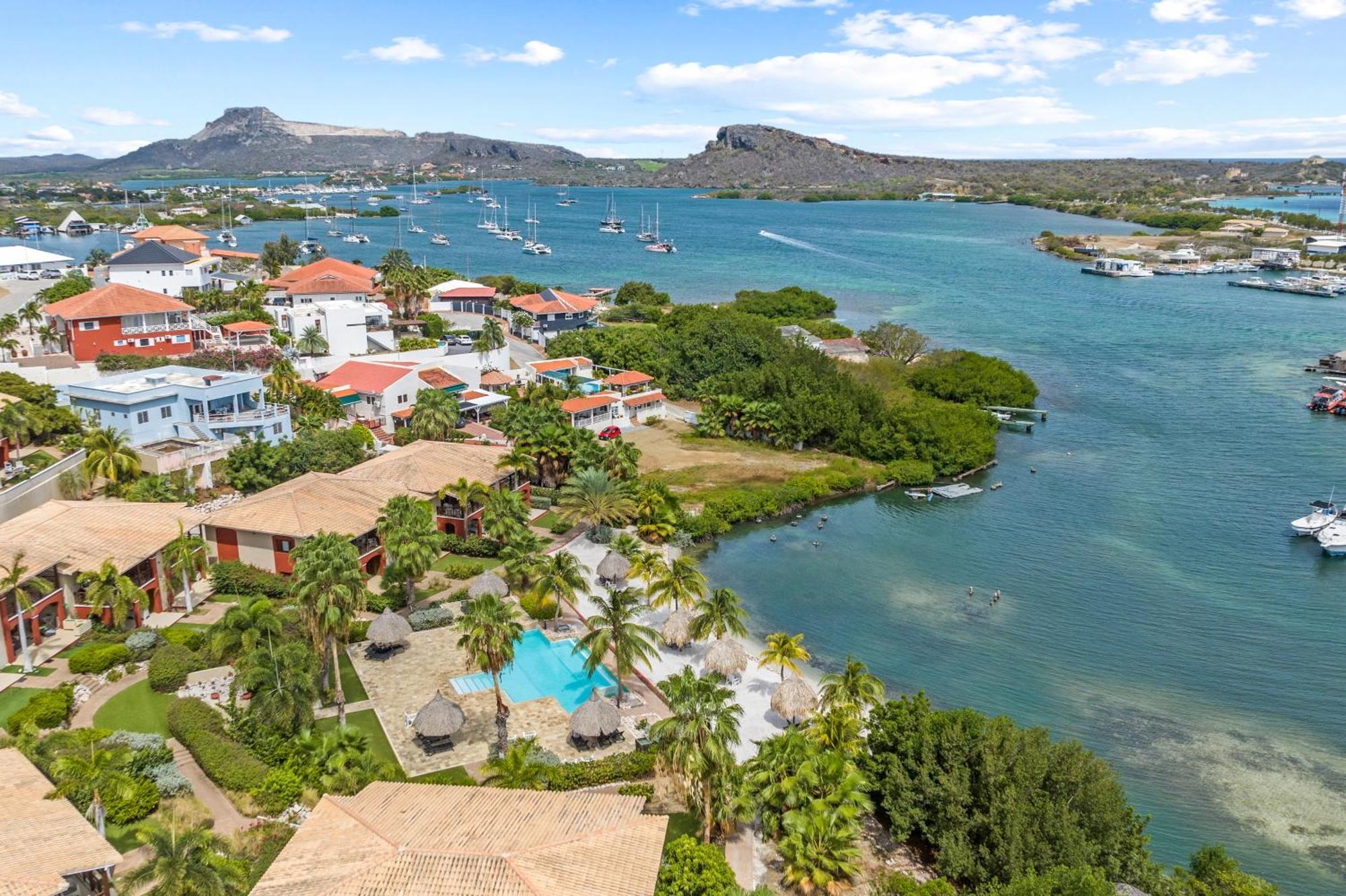 Spanish Water View Apartments - Jan Thiel Area Willemstad Dış mekan fotoğraf